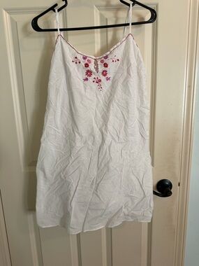 Natori White Slip Dress with Red and Pink Floral Embroidery